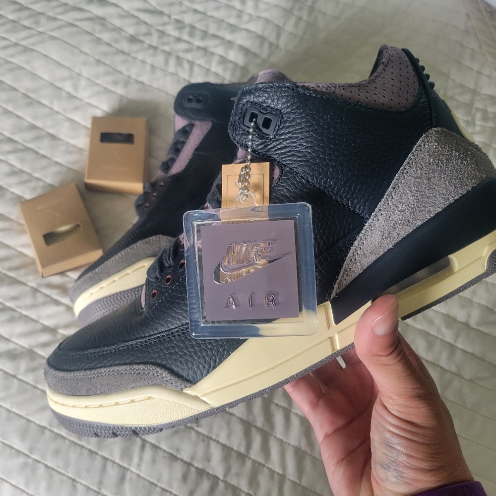 Jordan Women's Sneakers Black and Purple - Picture 2 of 8